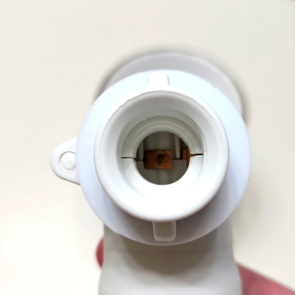 Believe nightlight Scentsy warmer, new in box - Picture 7 of 11